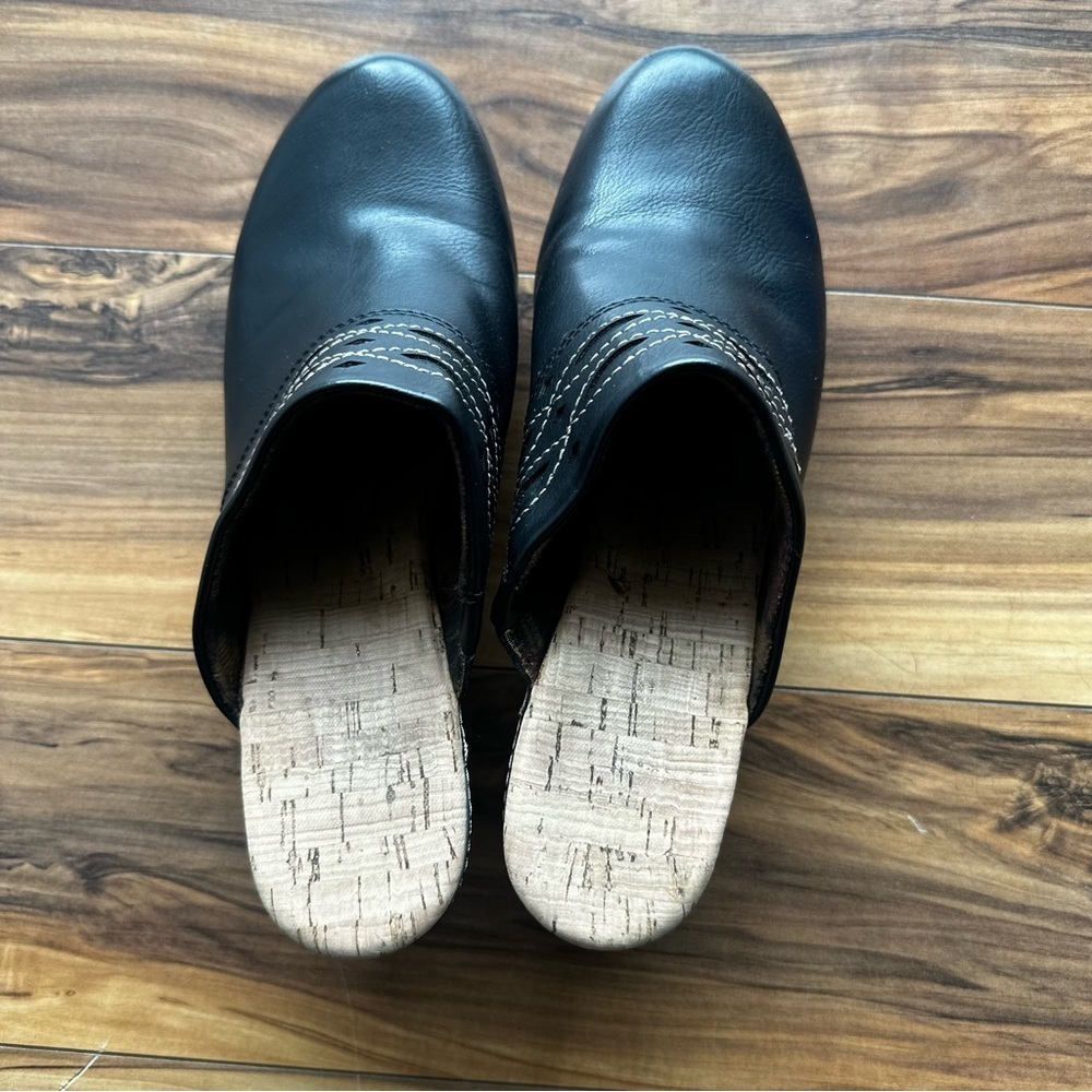 Kork-Ease black heeled mule clogs 9 - Picture 3 of 7